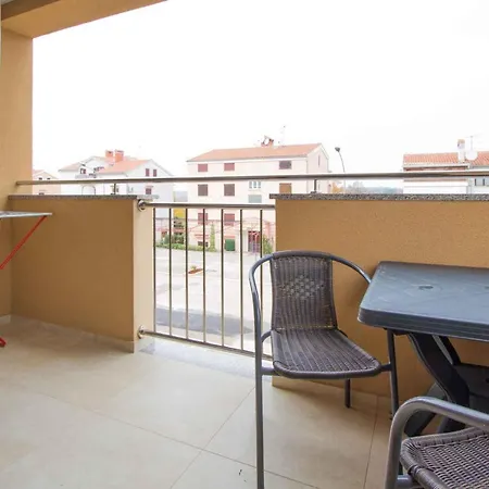 Apartament In Istrien 36232 *